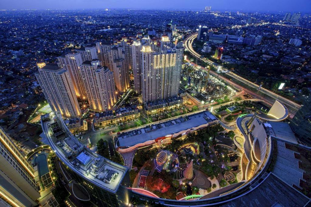 Hotel 88 Grogol By Wh Jakarta Ngoại thất bức ảnh